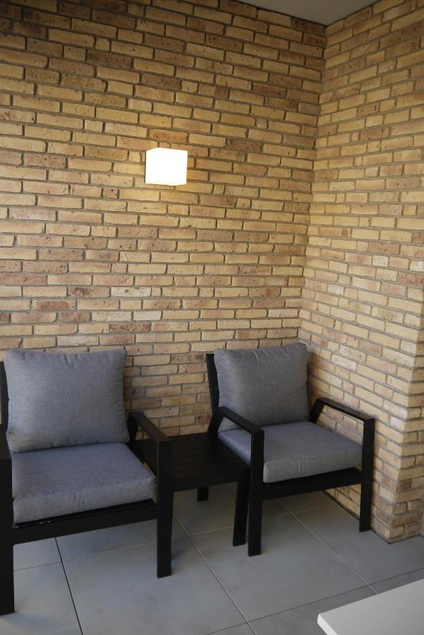 Bartine - Modern And Spacious Flat Near The Sea, Free Parking Space Oostende