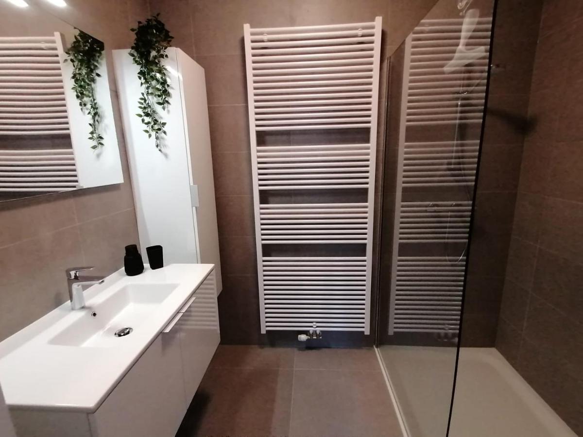 Bartine - Modern And Spacious Flat Near The Sea, Free Parking Space * Oostende