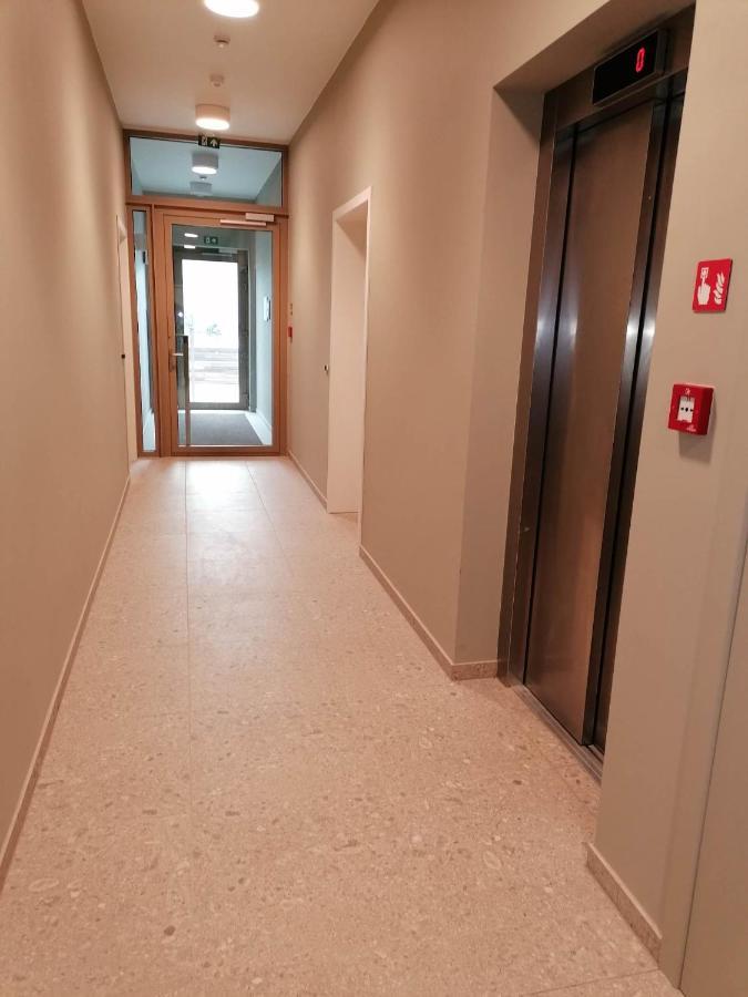 Bartine - Modern And Spacious Flat Near The Sea, Free Parking Space Appartement Oostende
