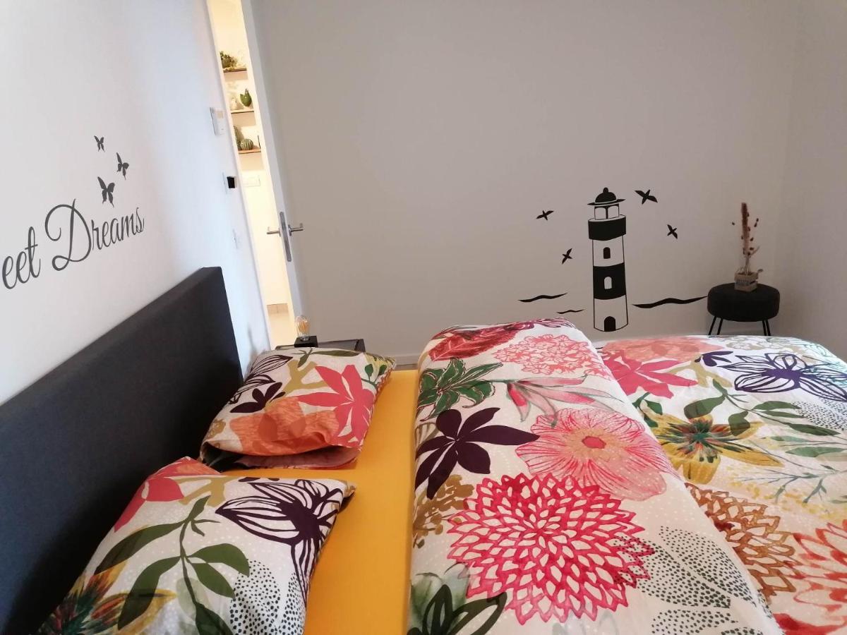Bartine - Modern And Spacious Flat Near The Sea, Free Parking Space Appartement Oostende