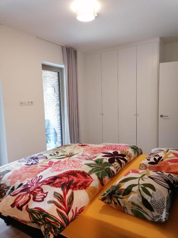 Bartine - Modern And Spacious Flat Near The Sea, Free Parking Space Oostende