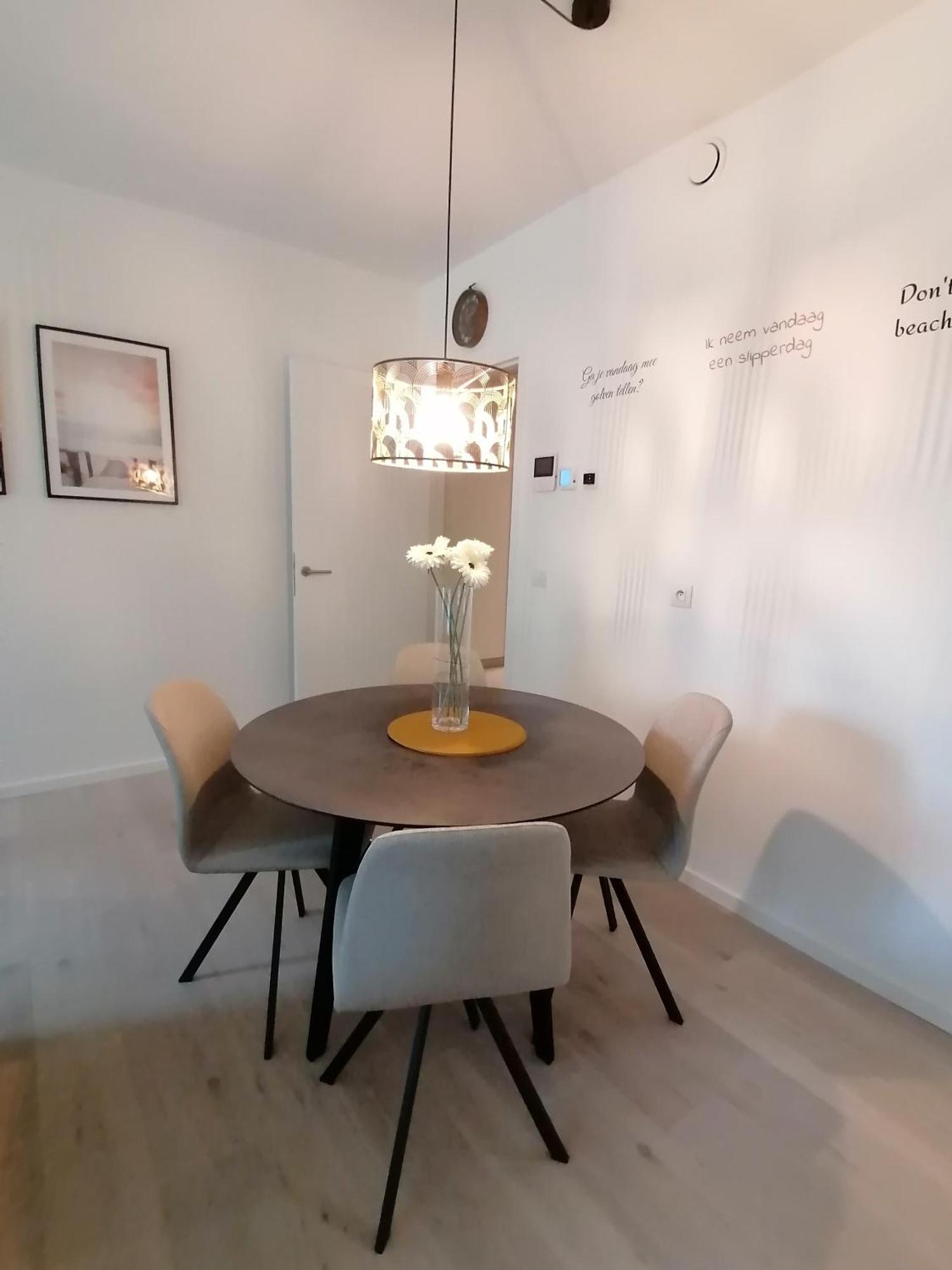 Bartine - Modern And Spacious Flat Near The Sea, Free Parking Space Appartement